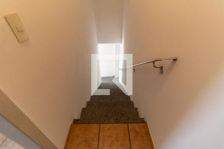 Casa à venda com 240m², 3 quartos e 4 vagasEscada