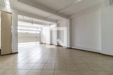 Casa à venda com 240m², 3 quartos e 4 vagasGaragem