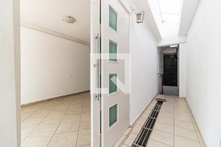 Casa à venda com 240m², 3 quartos e 4 vagasCorredor