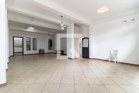 Casa à venda com 240m², 3 quartos e 4 vagasGaragem