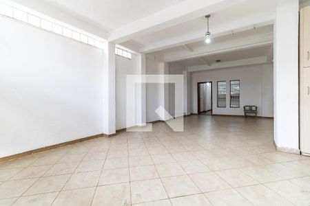 Casa à venda com 240m², 3 quartos e 4 vagasGaragem