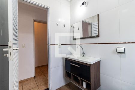 Casa à venda com 240m², 3 quartos e 4 vagasBanheiro da Suíte