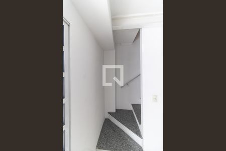 Casa à venda com 240m², 3 quartos e 4 vagasEscada