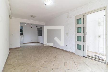 Casa à venda com 240m², 3 quartos e 4 vagasSala