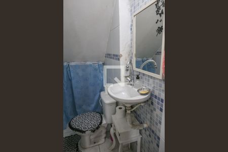 Casa para alugar com 160m², 3 quartos e 2 vagas Casa para alugar com 160m², 3 quartos e 2 vagasLavabo da Garagem