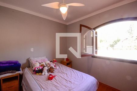 Casa à venda com 600m², 4 quartos e 2 vagas Casa à venda com 600m², 4 quartos e 2 vagasQuarto 2