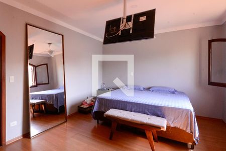 Casa à venda com 600m², 4 quartos e 2 vagas Casa à venda com 600m², 4 quartos e 2 vagasQuarto 4 - Suite