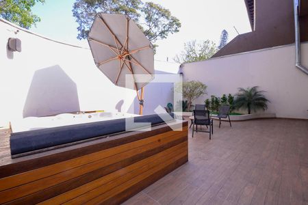 Casa à venda com 600m², 4 quartos e 2 vagas Casa à venda com 600m², 4 quartos e 2 vagasÁrea de Lazer