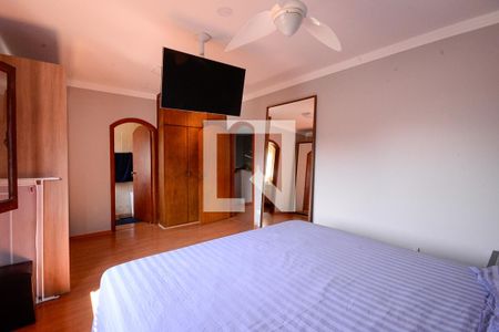 Casa à venda com 600m², 4 quartos e 2 vagas Casa à venda com 600m², 4 quartos e 2 vagasQuarto 4 - Suite