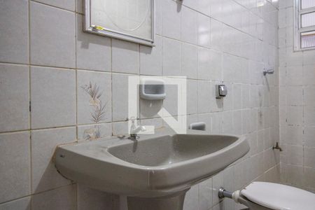 Casa para alugar com 72m², 3 quartos e sem vaga Casa para alugar com 72m², 3 quartos e sem vagaBanheiro