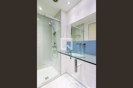 Banheiro de apartamento para alugar com 1 quarto, 75m² em Santo Amaro, São Paulo