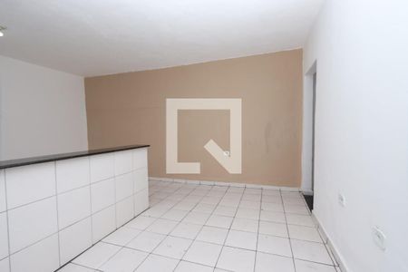 Cozinha de casa para alugar com 1 quarto, 10m² em Jardim Santa Terezinha (zona Leste), São Paulo