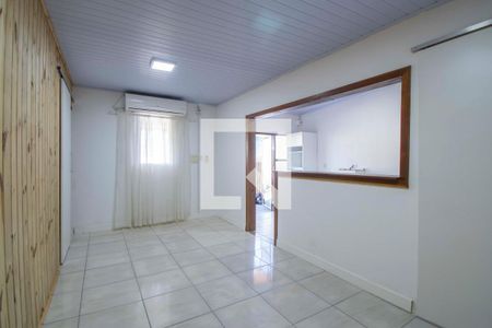 Sala de casa à venda com 2 quartos, 48m² em Guajuviras, Canoas