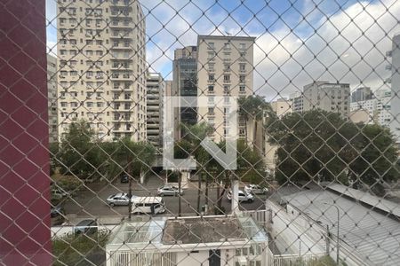 Apartamento à venda com 198m², 4 quartos e 2 vagas Apartamento à venda com 198m², 4 quartos e 2 vagasVista