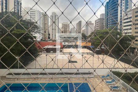 Apartamento à venda com 198m², 4 quartos e 2 vagas Apartamento à venda com 198m², 4 quartos e 2 vagasVista