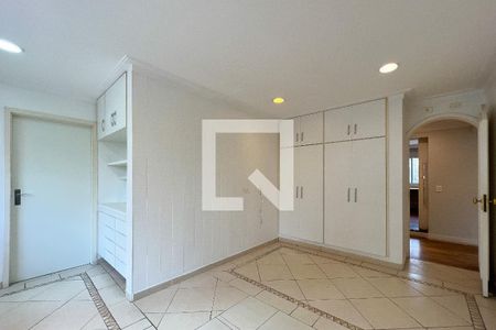 Apartamento à venda com 198m², 4 quartos e 2 vagas Apartamento à venda com 198m², 4 quartos e 2 vagasCozinha