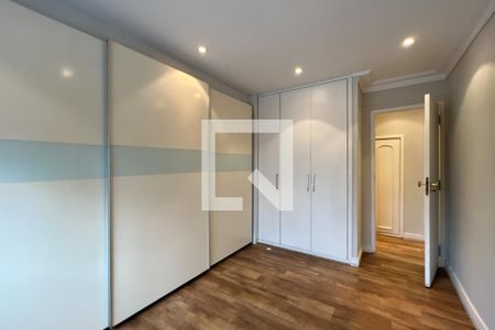 Apartamento à venda com 198m², 4 quartos e 2 vagas Apartamento à venda com 198m², 4 quartos e 2 vagasQuarto 1