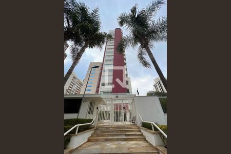 Apartamento à venda com 198m², 4 quartos e 2 vagas Apartamento à venda com 198m², 4 quartos e 2 vagasFachada