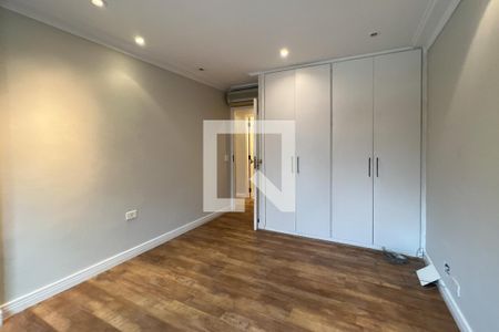 Apartamento à venda com 198m², 4 quartos e 2 vagas Apartamento à venda com 198m², 4 quartos e 2 vagasQuarto 2