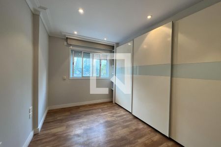 Apartamento à venda com 198m², 4 quartos e 2 vagas Apartamento à venda com 198m², 4 quartos e 2 vagasQuarto 1