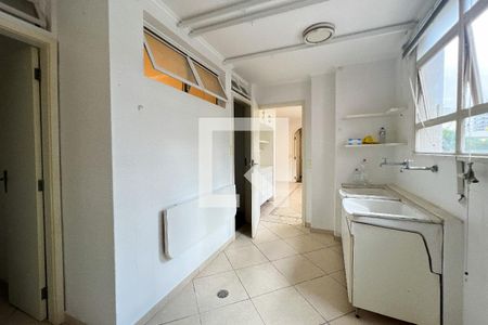 Apartamento à venda com 198m², 4 quartos e 2 vagas Apartamento à venda com 198m², 4 quartos e 2 vagasÁrea de Serviço