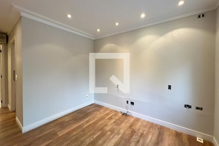 Apartamento à venda com 198m², 4 quartos e 2 vagas Apartamento à venda com 198m², 4 quartos e 2 vagasSuíte