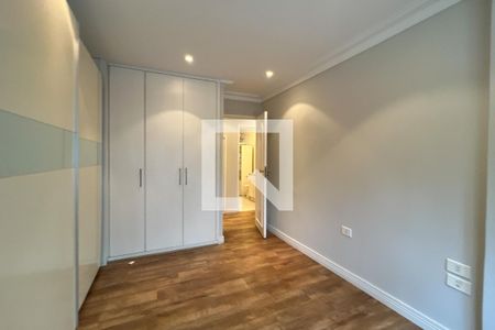 Apartamento à venda com 198m², 4 quartos e 2 vagas Apartamento à venda com 198m², 4 quartos e 2 vagasQuarto 1