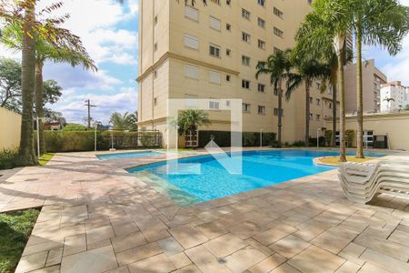 Apartamento para alugar com 170m², 3 quartos e 3 vagas Apartamento para alugar com 170m², 3 quartos e 3 vagasÁrea comum - Piscina