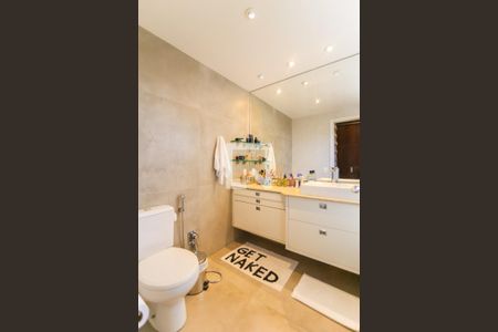 Apartamento para alugar com 170m², 3 quartos e 3 vagas Apartamento para alugar com 170m², 3 quartos e 3 vagasBanheiro da Suíte 1