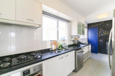 Apartamento para alugar com 170m², 3 quartos e 3 vagas Apartamento para alugar com 170m², 3 quartos e 3 vagasCozinha