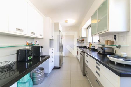 Apartamento para alugar com 170m², 3 quartos e 3 vagas Apartamento para alugar com 170m², 3 quartos e 3 vagasCozinha