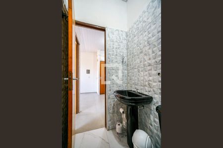 Banheiro social de apartamento para alugar com 1 quarto, 30m² em Vila Esperança, São Paulo