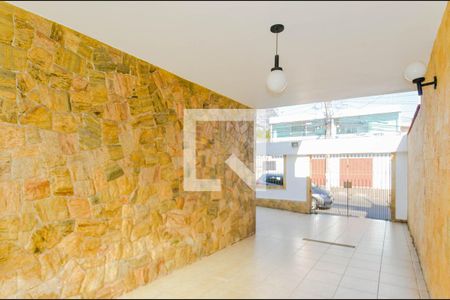 Casa à venda com 225m², 3 quartos e 8 vagasGaragem