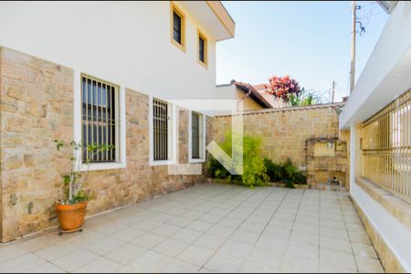 Casa à venda com 225m², 3 quartos e 8 vagasGaragem