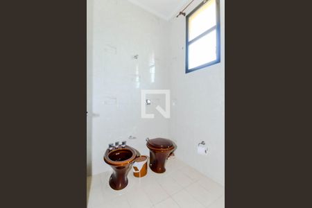 Casa à venda com 225m², 3 quartos e 8 vagasBanheiro Social