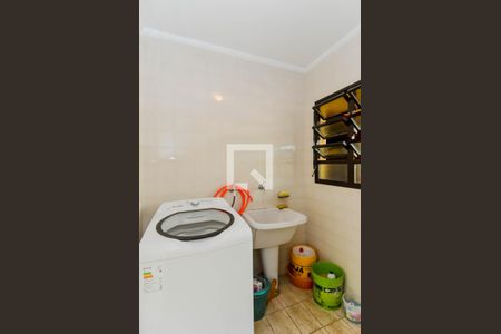 Casa à venda com 225m², 3 quartos e 8 vagasÁrea de Serviço