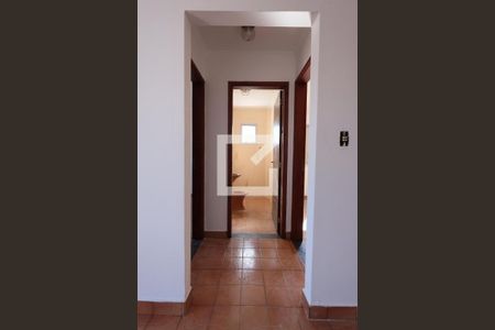 Corredor de apartamento para alugar com 2 quartos, 80m² em Jardim Tranquilidade, Guarulhos