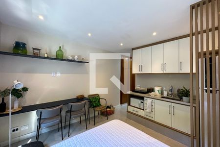 Quarto de kitnet/studio para alugar com 1 quarto, 21m² em Copacabana, Rio de Janeiro