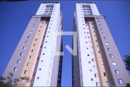 Apartamento para alugar com 59m², 2 quartos e 1 vagaFachada