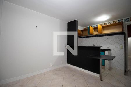 Sala de kitnet/studio para alugar com 1 quarto, 49m² em Asa Norte, Brasília