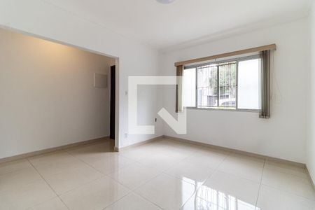 Sala de casa à venda com 4 quartos, 171m² em Vila Gumercindo, São Paulo