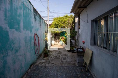 Casa para alugar com 100m², 2 quartos e sem vagaQuintal