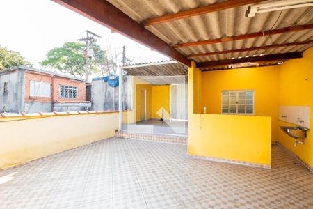 Casa para alugar com 100m², 3 quartos e 1 vaga Casa para alugar com 100m², 3 quartos e 1 vagaTerraço