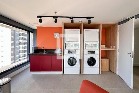 Studio para alugar com 40m², 1 quarto e 1 vaga Studio para alugar com 40m², 1 quarto e 1 vagaÁrea comum - Lavanderia