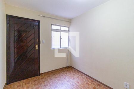 Sala de apartamento para alugar com 3 quartos, 56m² em Conjunto Habitacional Presidente Castelo Branco, Carapicuíba