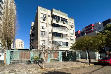 Apartamento à venda com 244m², 4 quartos e 2 vagas Apartamento à venda com 244m², 4 quartos e 2 vagasFachada