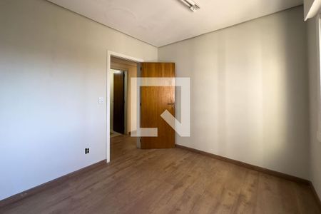 Quarto 1 de apartamento à venda com 4 quartos, 244m² em Santana, Porto Alegre