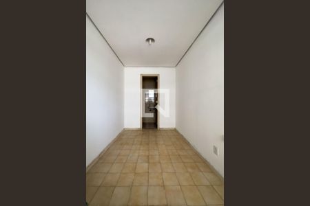 Apartamento à venda com 244m², 4 quartos e 2 vagas Apartamento à venda com 244m², 4 quartos e 2 vagasCozinha e Área de Serviço