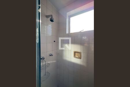 Apartamento à venda com 244m², 4 quartos e 2 vagas Apartamento à venda com 244m², 4 quartos e 2 vagasBanheiro da Suíte