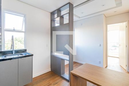 Cozinha de apartamento para alugar com 1 quarto, 29m² em Jardim Trussardi, São Paulo